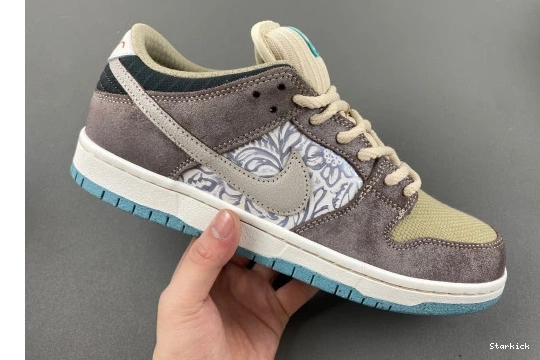 Money Big Low Savings SB Nike  FZ3129-200 Dunk 0204